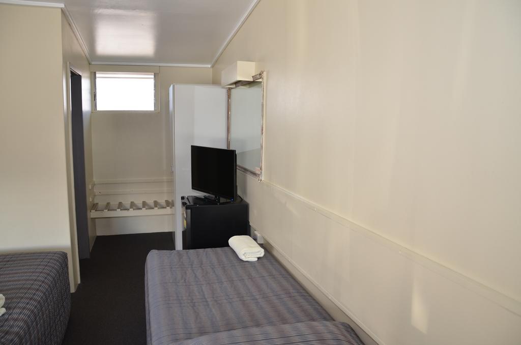 Warwick Motor Inn חדר תמונה