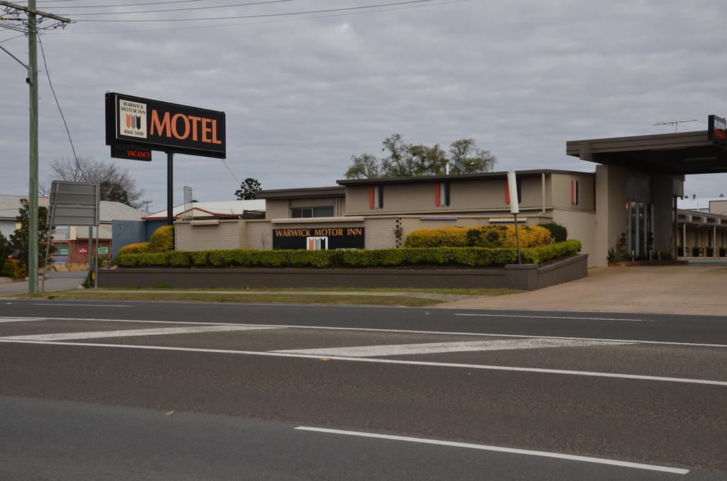 Warwick Motor Inn מראה חיצוני תמונה