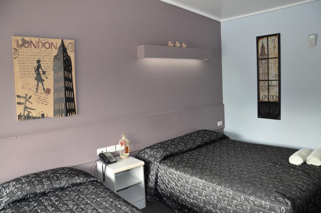 Warwick Motor Inn מראה חיצוני תמונה