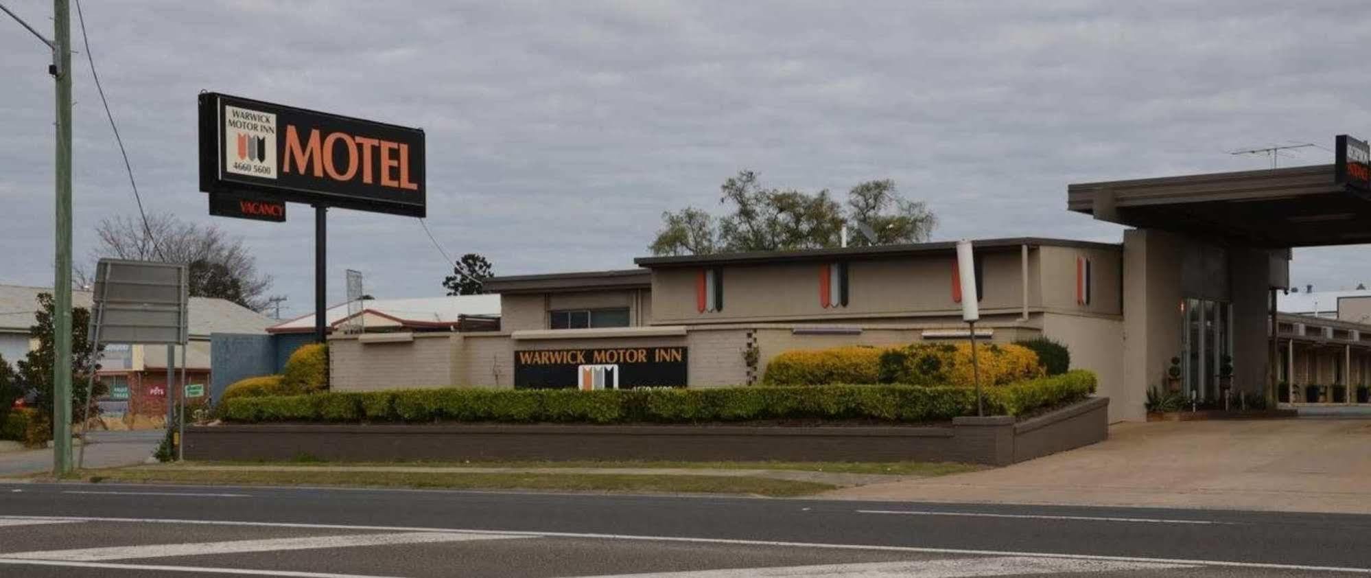 Warwick Motor Inn מראה חיצוני תמונה